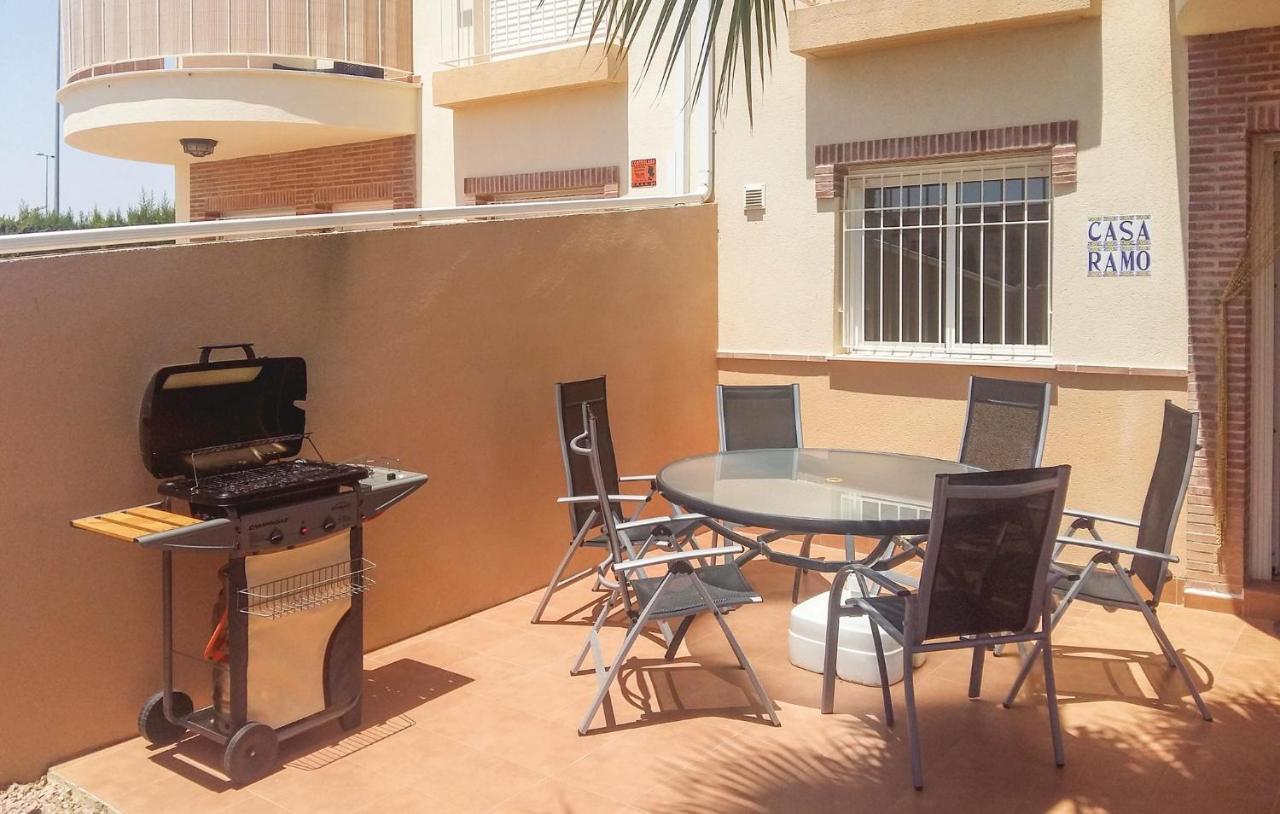 Cozy Home In Orihuela Costa With Kitchen Dehesa de Campoamor  Kültér fotó