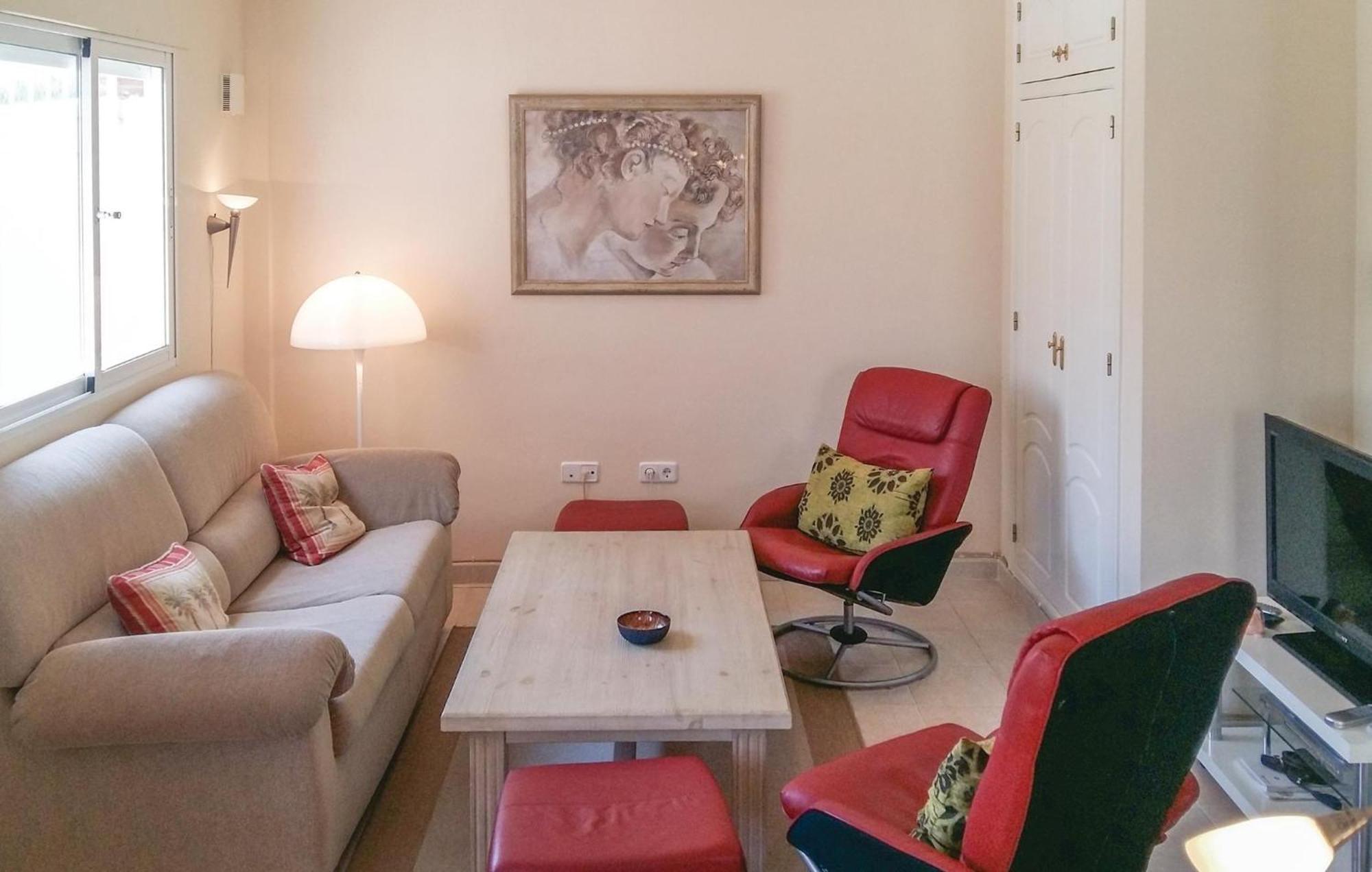 Cozy Home In Orihuela Costa With Kitchen Dehesa de Campoamor  Kültér fotó