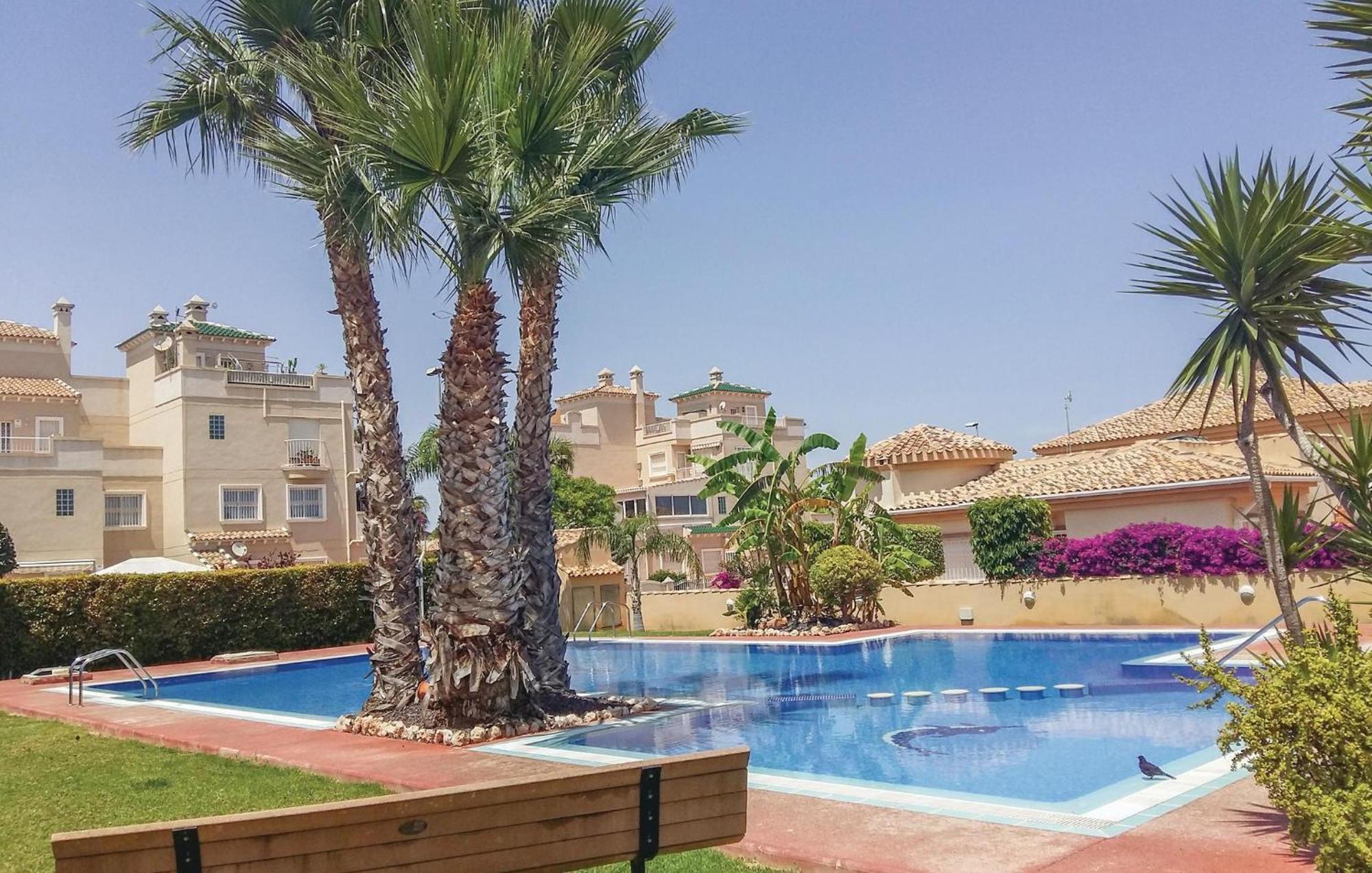 Cozy Home In Orihuela Costa With Kitchen Dehesa de Campoamor  Kültér fotó
