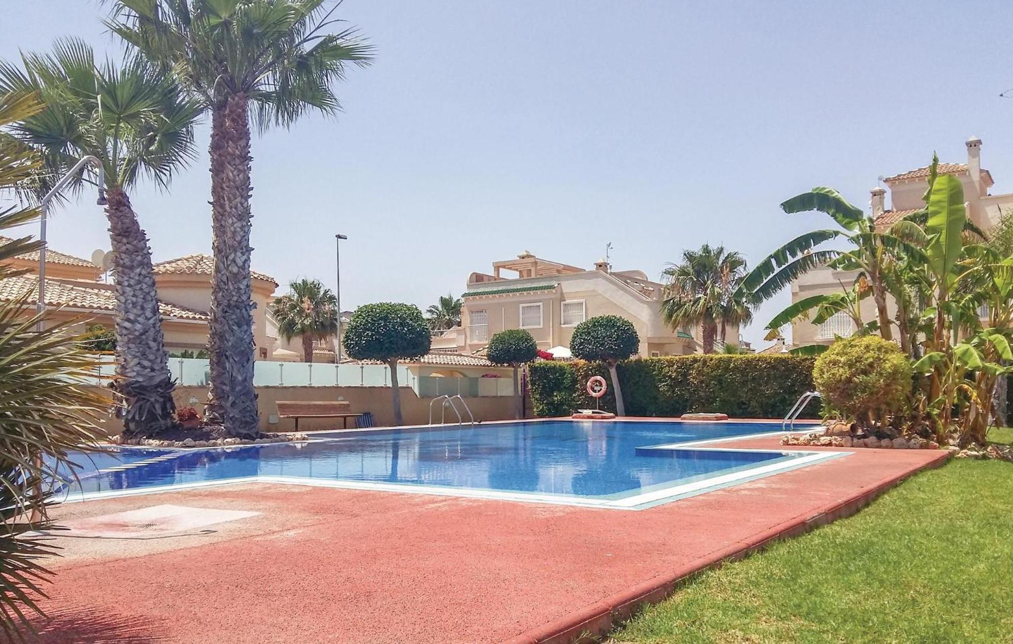 Cozy Home In Orihuela Costa With Kitchen Dehesa de Campoamor  Kültér fotó